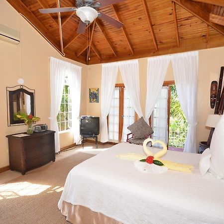 Summerhill Four Bedroom Villa Бухта Монтего Экстерьер фото