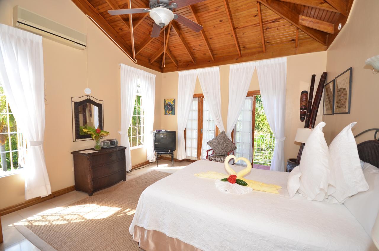 Summerhill Four Bedroom Villa Бухта Монтего Экстерьер фото
